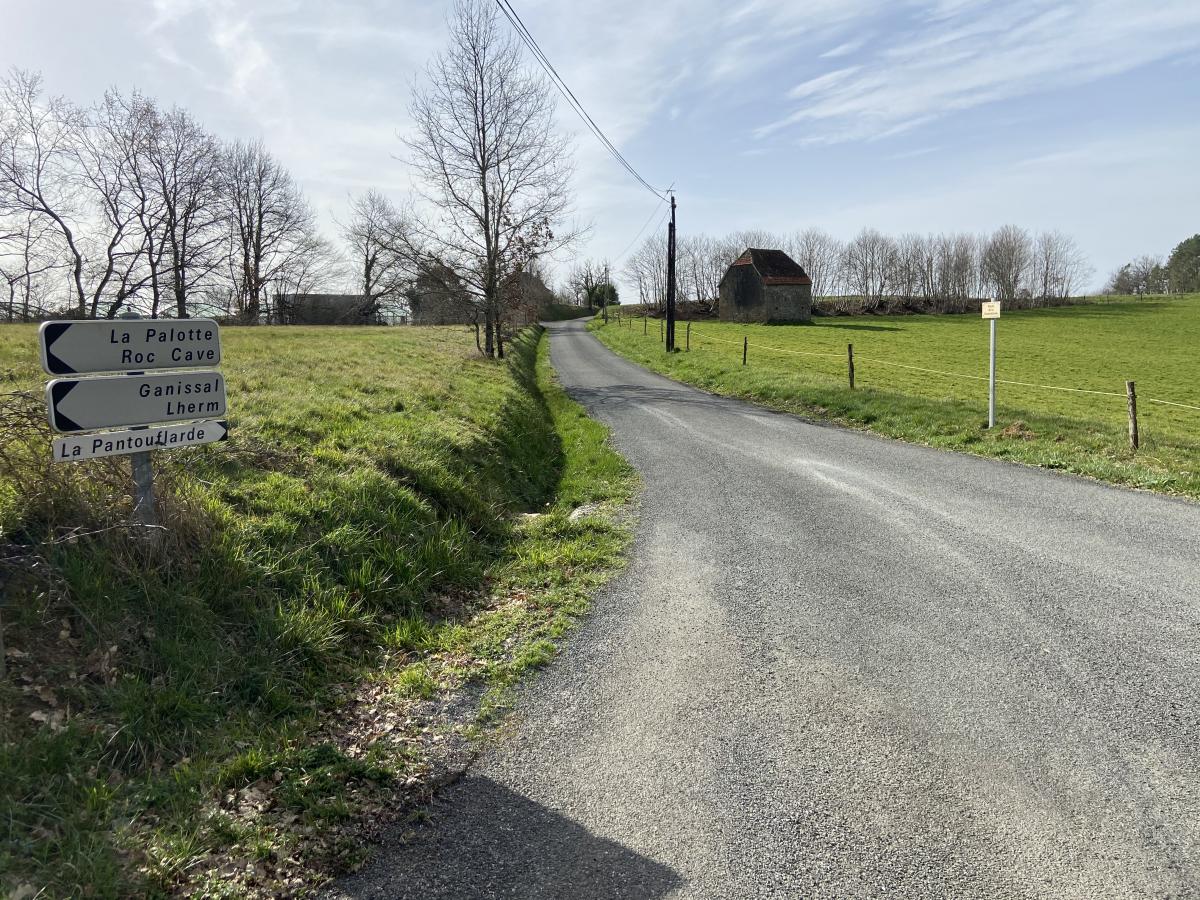 Beaulieu-sur-Dordogne - Voirie communale n°14 La Pantouflarde